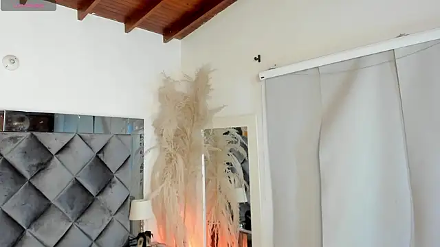 Snapshot of sofhiaa_adaams chatting on 11/10/25, 09:47 sofhiaa adaams online show from 11/10/25, 09:47