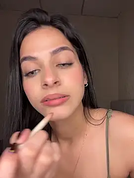 violetta-brown1 online show from 11/09/25, 03:38