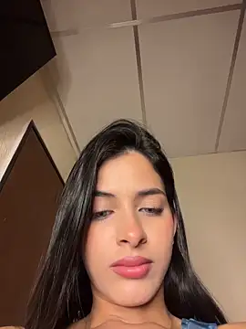 violetta-brown1 online show from 04/23/26, 02:35