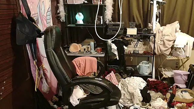 Ombeline1 online show from 11/12/25, 06:41