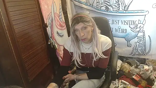 Ombeline1 online show from 04/05/26, 11:07