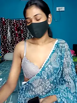 Snapshot of Triha_18 chatting on 01/17/25, 08:11 Triha 18 online show from 01/17/25, 08:11