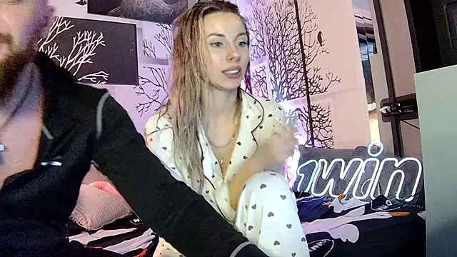 Snapshot of niki7377 chatting on 12/09/24, 10:43 niki7377 online show from 12/09/24, 10:43