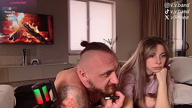 niki7377 online show from 02/25/26, 05:39