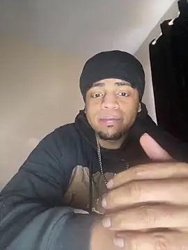 Snapshot of Elgrazonamor chatting on 02/17/25, 03:42 Elgrazonamor online show from 02/17/25, 03:42