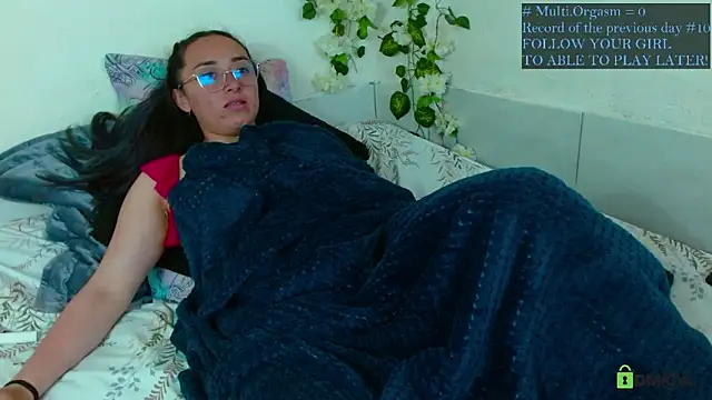 Snapshot of Hot_Candy_ chatting on 05/12/26, 03:03 Hot Candy online show from 05/12/26, 03:03