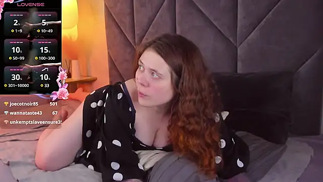 Snapshot of SophiePure chatting on 02/08/25, 02:58 SophiePure online show from 02/08/25, 02:58