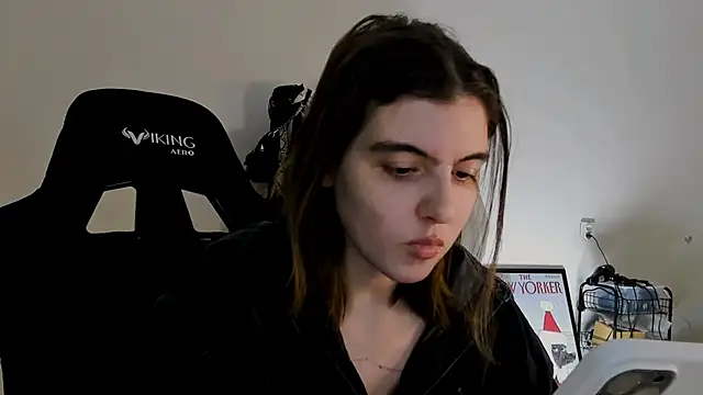 emmamurrr online show from 12/20/24, 07:28