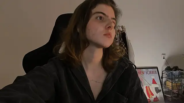 emmamurrr online show from 12/24/24, 07:22