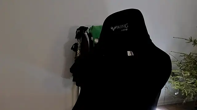 emmamurrr online show from 01/08/25, 07:34