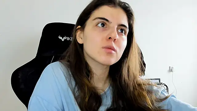 emmamurrr online show from 12/15/25, 10:52