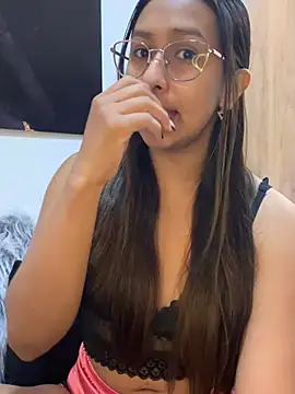 Snapshot of AmelyaMann chatting on 02/21/25, 12:50 AmelyaMann online show from 02/21/25, 12:50