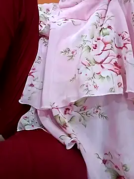 Snapshot of Mangla_Bhabhi chatting on 09/25/25, 01:53 Mangla Bhabhi online show from 09/25/25, 01:53