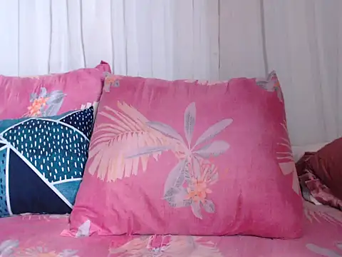 Snapshot of Freakyassnwildx chatting on 03/03/25, 08:43 Freakyassnwildx online show from 03/03/25, 08:43