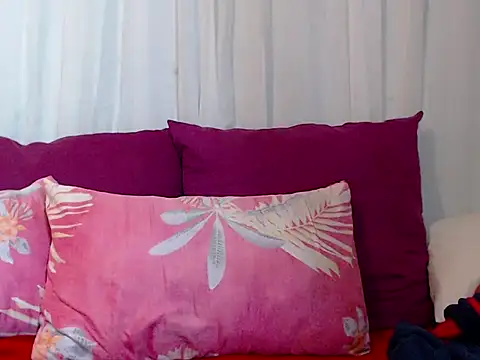 Snapshot of Freakyassnwildx chatting on 11/23/25, 08:19 Freakyassnwildx online show from 11/23/25, 08:19