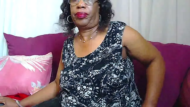 Snapshot of Freakyassnwildx chatting on 11/27/25, 02:41 Freakyassnwildx online show from 11/27/25, 02:41