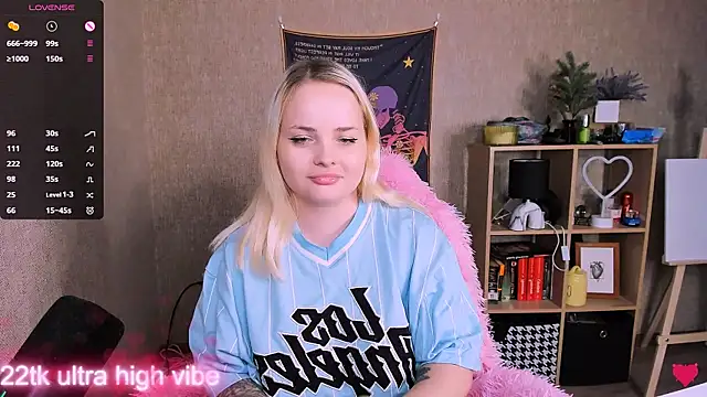 flower sarah  online show from 02/09/25, 03:34