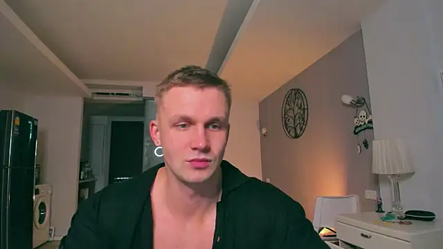 Samuel Andrew online show from 11/05/25, 05:40