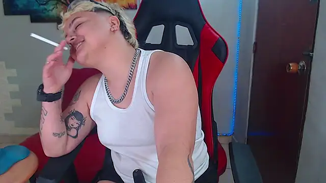 isabeautyx19 online show from 01/08/25, 10:27