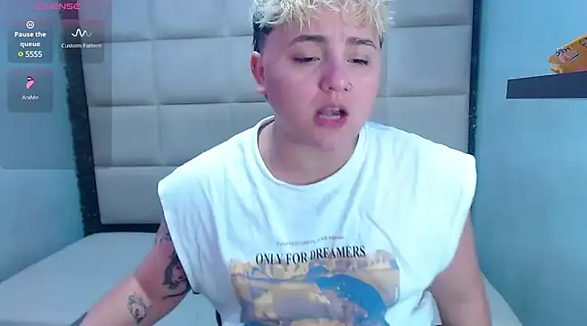 isabeautyx19 online show from 01/14/25, 01:28