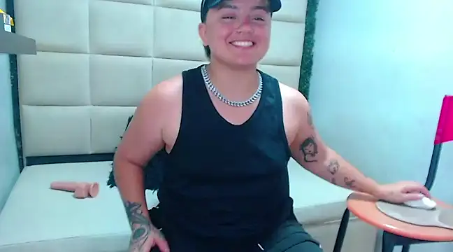 isabeautyx19 online show from 01/29/25, 06:18