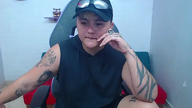 isabeautyx19 online show from 02/01/25, 01:55