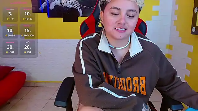 isabeautyx19 online show from 03/13/25, 04:38