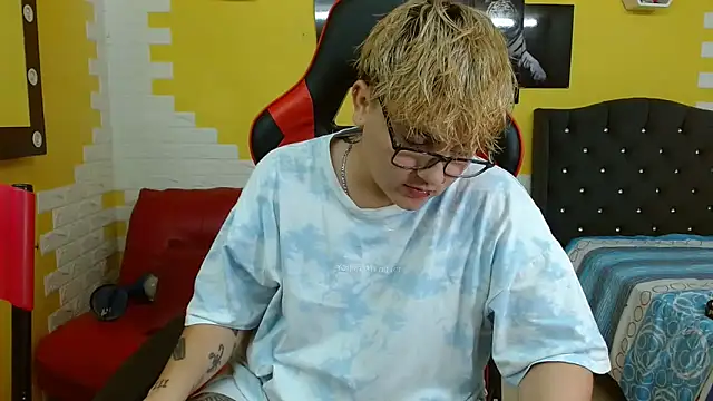 isabeautyx19 online show from 10/06/25, 02:31