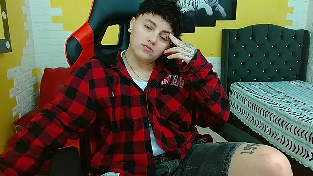 isabeautyx19 online show from 11/08/25, 02:12