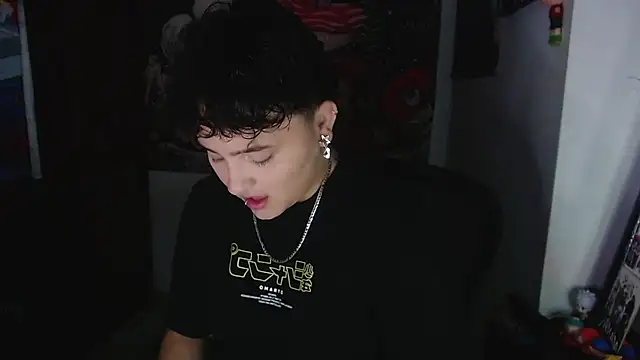 Snapshot of isabeautyx19 chatting on 04/27/26, 12:52 isabeautyx19 online show from 04/27/26, 12:52