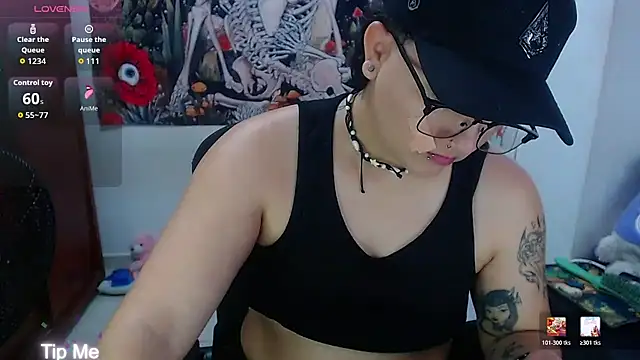 Snapshot of isabeautyx19 chatting on 05/25/26, 03:07 isabeautyx19 online show from 05/25/26, 03:07