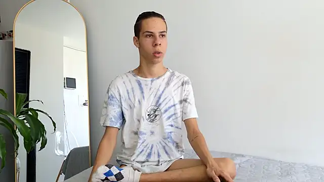 grey   27 online show from 03/01/25, 02:23