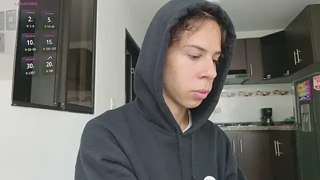 grey   27 online show from 03/30/26, 03:46