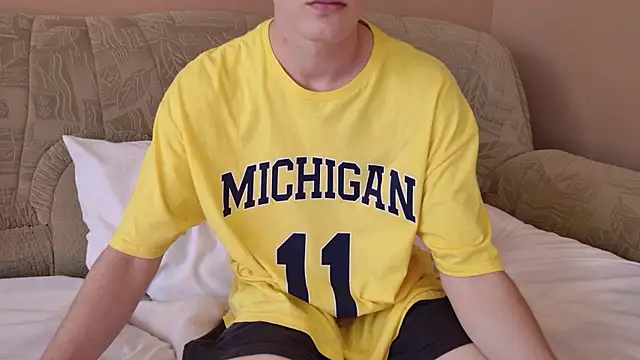 callmenineoneseven online show from 09/09/25, 09:31