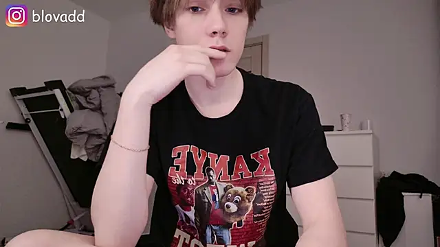 callmenineoneseven online show from 05/01/26, 07:18