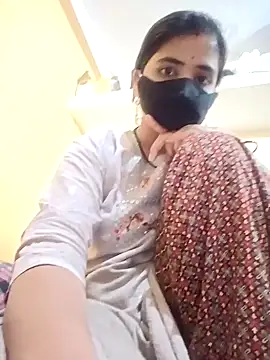 Snapshot of Mamta_Chaterjee chatting on 12/02/24, 05:48 Mamta Chaterjee online show from 12/02/24, 05:48