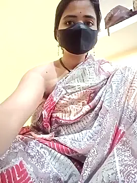 Snapshot of Mamta_Chaterjee chatting on 12/03/24, 03:52 Mamta Chaterjee online show from 12/03/24, 03:52