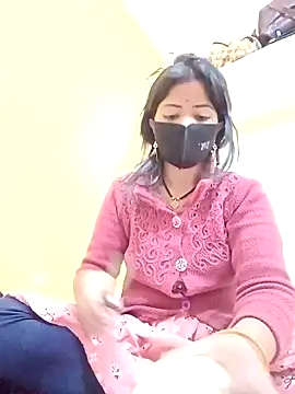 Snapshot of Mamta_Chaterjee chatting on 12/21/24, 02:41 Mamta Chaterjee online show from 12/21/24, 02:41