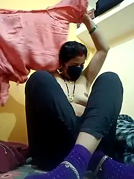 Snapshot of Mamta_Chaterjee chatting on 01/09/25, 02:54 Mamta Chaterjee online show from 01/09/25, 02:54