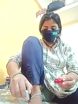 Snapshot of Mamta_Chaterjee chatting on 01/11/25, 04:14 Mamta Chaterjee online show from 01/11/25, 04:14