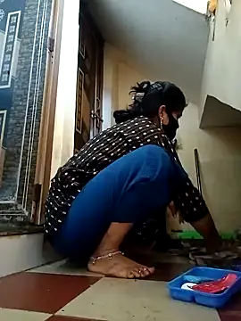 Snapshot of Mamta_Chaterjee chatting on 01/24/25, 06:14 Mamta Chaterjee online show from 01/24/25, 06:14