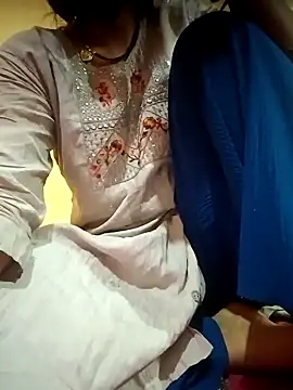 Snapshot of Mamta_Chaterjee chatting on 03/01/25, 03:10 Mamta Chaterjee online show from 03/01/25, 03:10