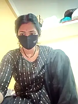 Snapshot of Mamta_Chaterjee chatting on 03/08/25, 09:50 Mamta Chaterjee online show from 03/08/25, 09:50