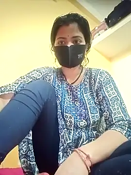 Snapshot of Mamta_Chaterjee chatting on 03/19/25, 02:59 Mamta Chaterjee online show from 03/19/25, 02:59