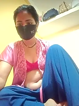 Snapshot of Mamta_Chaterjee chatting on 03/21/25, 01:34 Mamta Chaterjee online show from 03/21/25, 01:34