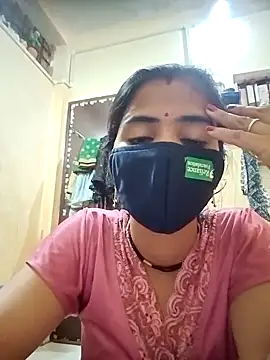 Snapshot of Mamta_Chaterjee chatting on 09/18/25, 03:03 Mamta Chaterjee online show from 09/18/25, 03:03