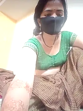 Snapshot of Mamta_Chaterjee chatting on 10/13/25, 02:00 Mamta Chaterjee online show from 10/13/25, 02:00