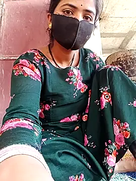 Snapshot of Mamta_Chaterjee chatting on 04/28/26, 01:48 Mamta Chaterjee online show from 04/28/26, 01:48