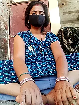Snapshot of Mamta_Chaterjee chatting on 05/07/26, 01:11 Mamta Chaterjee online show from 05/07/26, 01:11