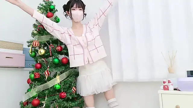 Snapshot of -minami- chatting on 12/19/24, 02:24 -minami- online show from 12/19/24, 02:24